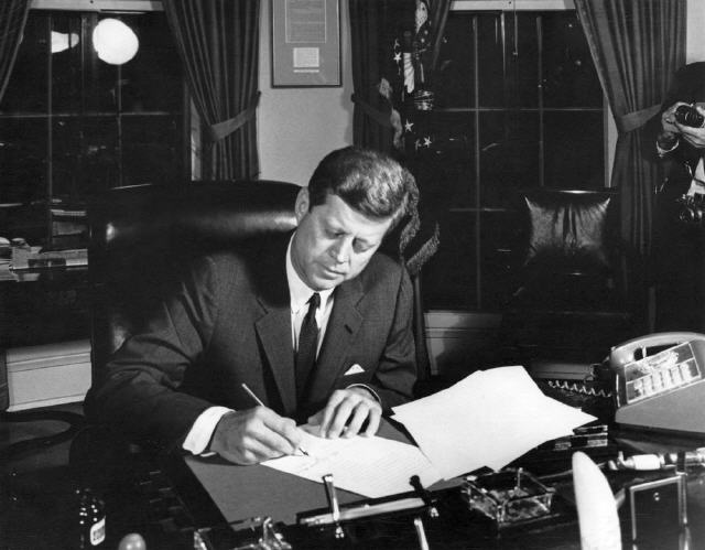 John Fitzgerald Kennedy (1917 - 1963)