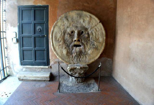 Rom - Piazza Bocca della Verità