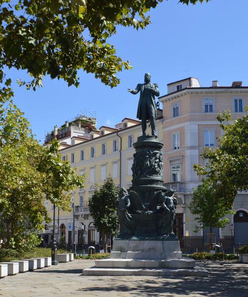 Triest - Piazza Venezia